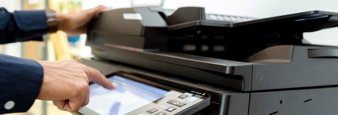 Ein Multifunktionsdrucker ist ein praktisches Gerät, das Druck-, Kopier-, Scan- und Faxfunktionen in einem Gerät vereint.